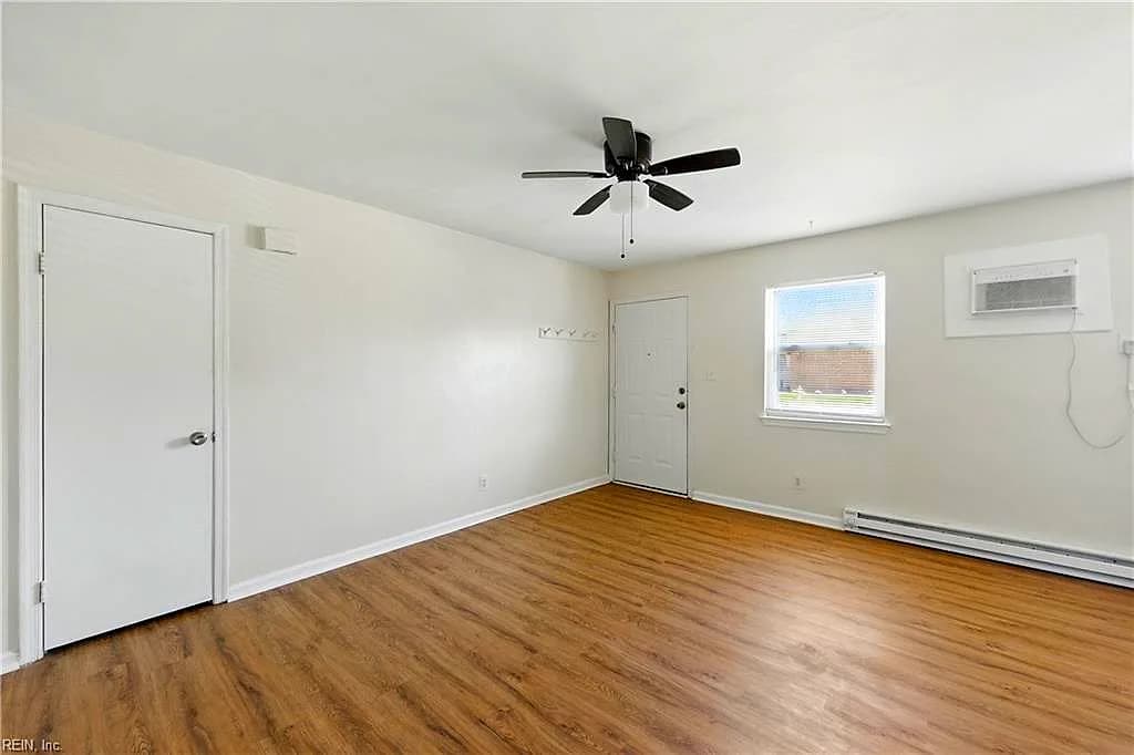 711 Easy ST #2, NORFOLK VA 23505 - Photo 3