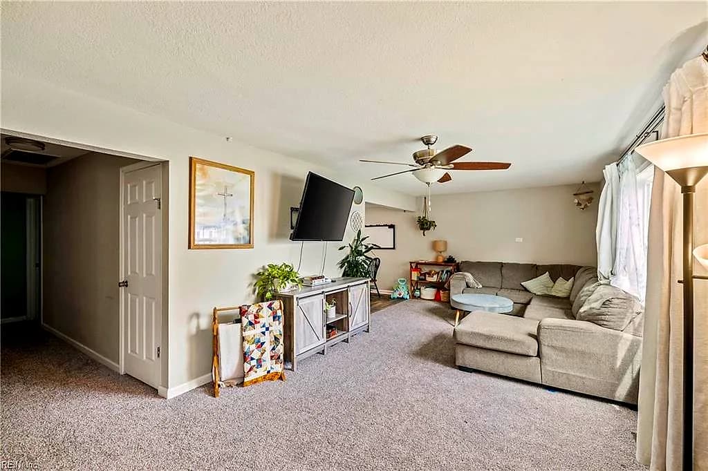 3820 Davis ST, NORFOLK VA 23513 - Photo 5