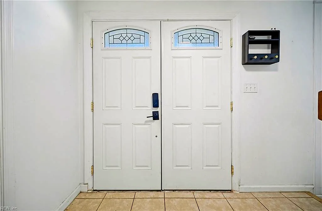 1929 Shepherds GATE, CHESAPEAKE VA 23320 thumb 7