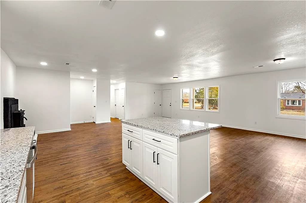 3025 Woodlawn DR, SUFFOLK VA 23434 thumb 12