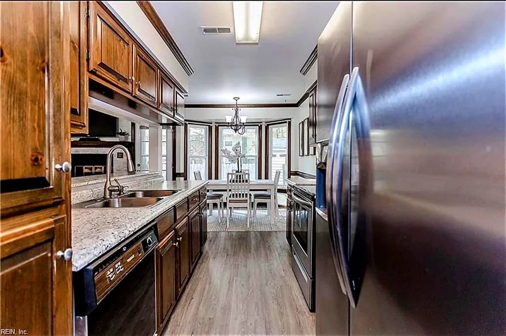 20 Colonies LNDG, HAMPTON VA 23669 thumb 7