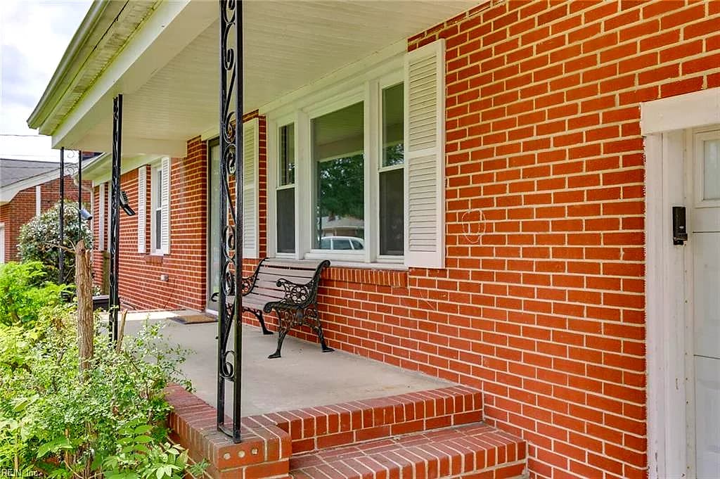 243 Faulk RD, NORFOLK VA 23502 - Photo 5