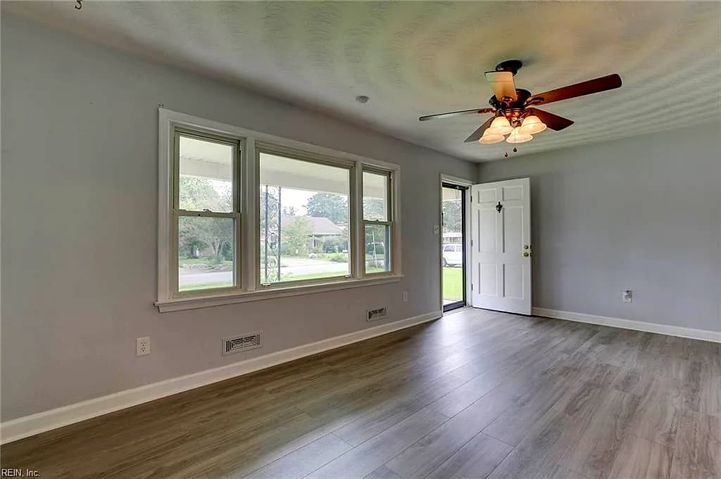 243 Faulk RD, NORFOLK VA 23502 thumb 9