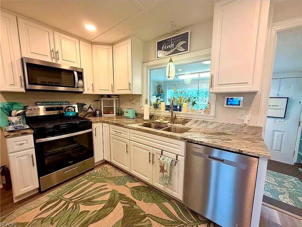 7943 Carlton ST, NORFOLK VA 23518 - Photo 3