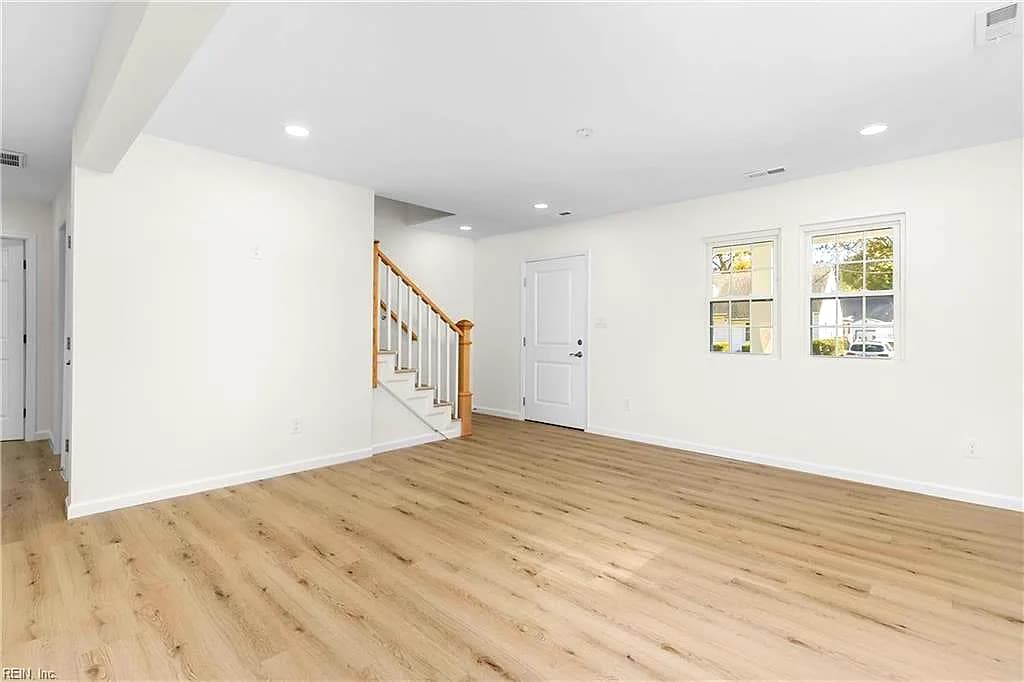 8227 Briarwood CIR, NORFOLK VA 23518 thumb 6