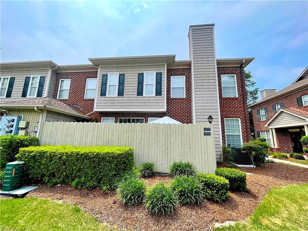 1173 Farrcroft WAY, VIRGINIA BEACH VA 23455 - Photo 2