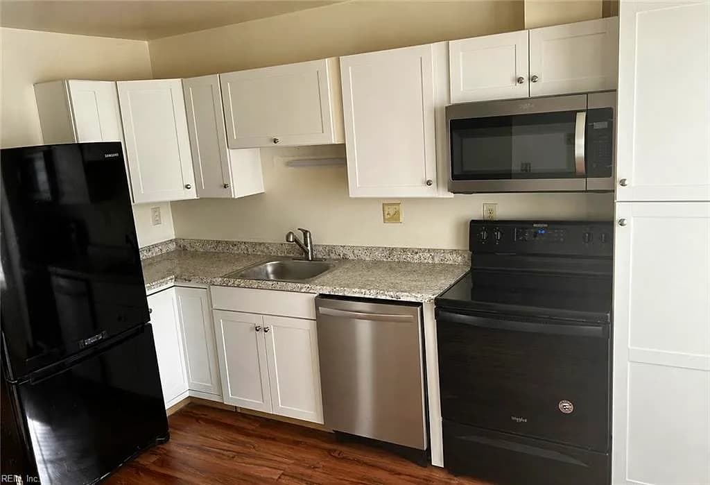 424 Peregrine ST, VIRGINIA BEACH VA 23462 - Photo 3