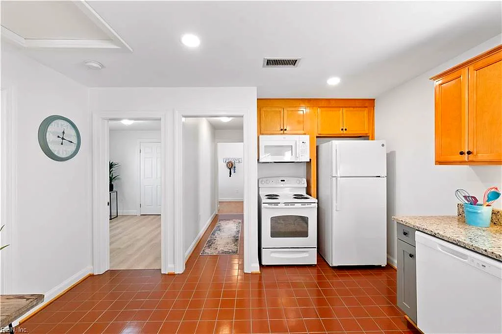 845 W 50th ST, NORFOLK VA 23508 thumb 11