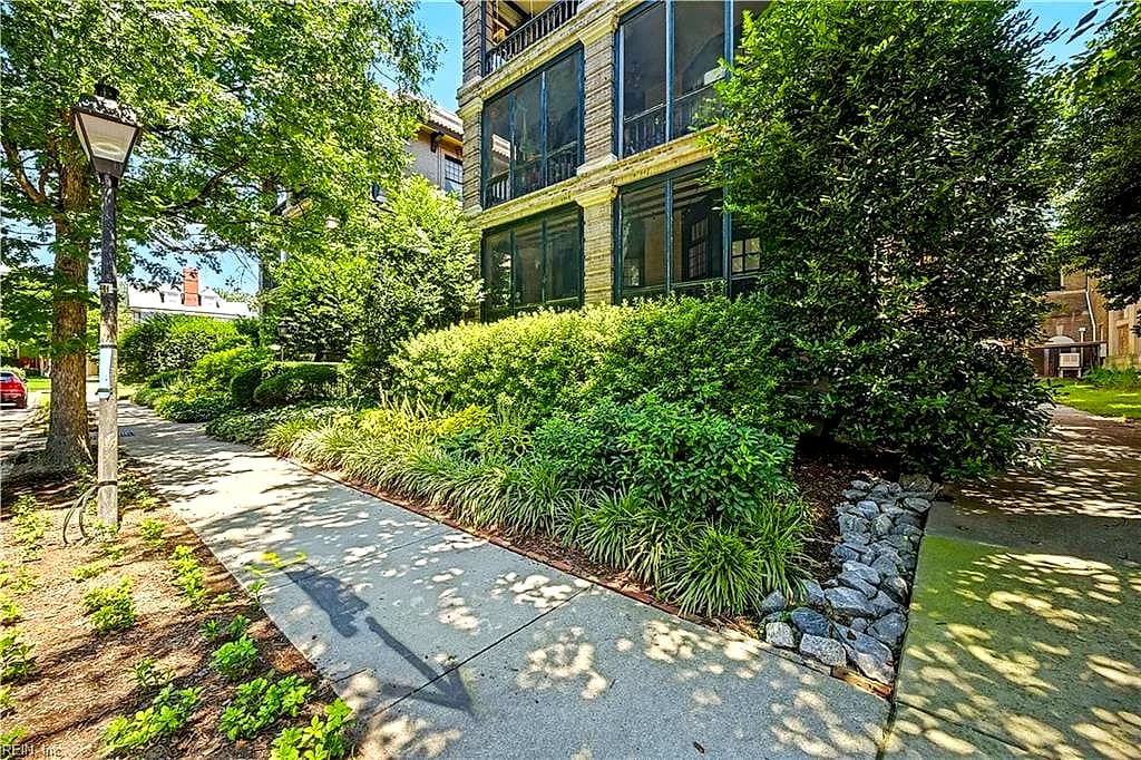 812 Stockley GDNS #6, NORFOLK VA 23507 thumb 7