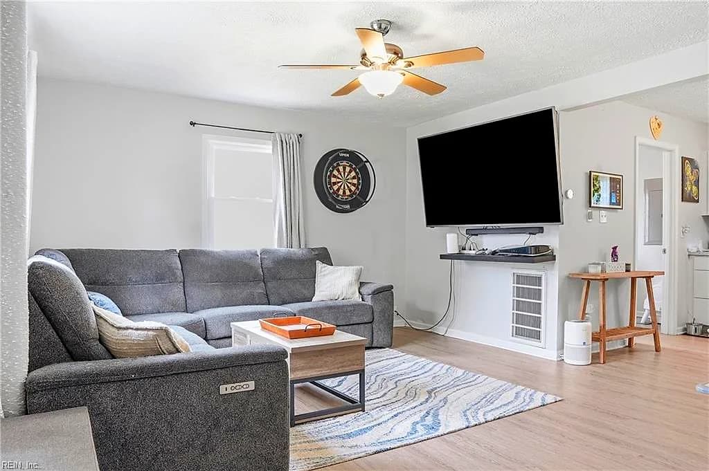 124 Alaric DR, HAMPTON VA 23664 thumb 7
