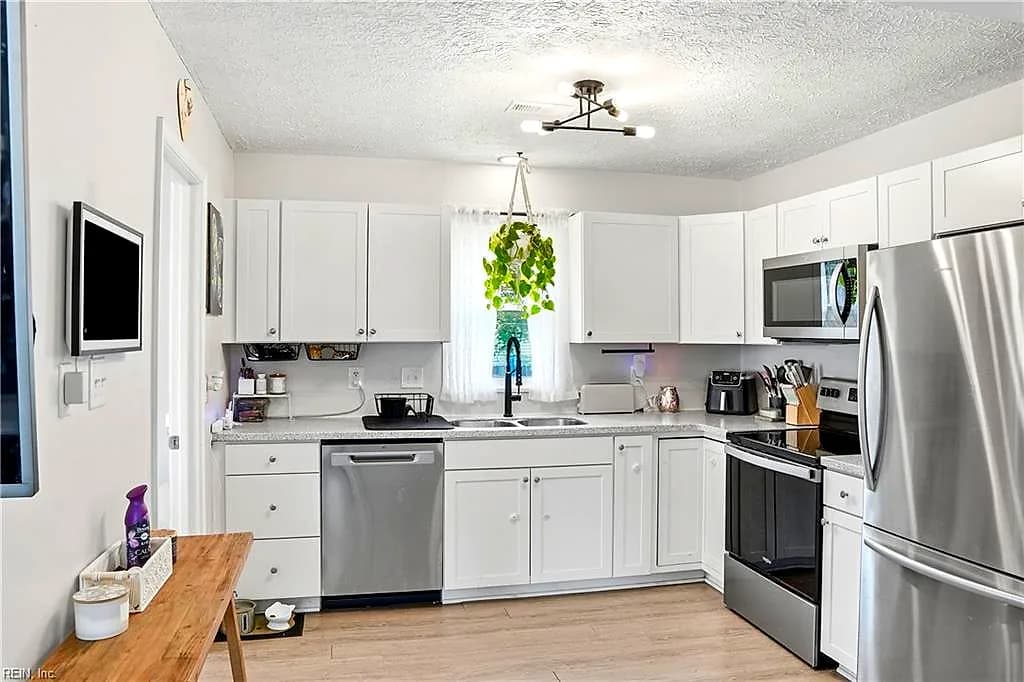 124 Alaric DR, HAMPTON VA 23664 thumb 8