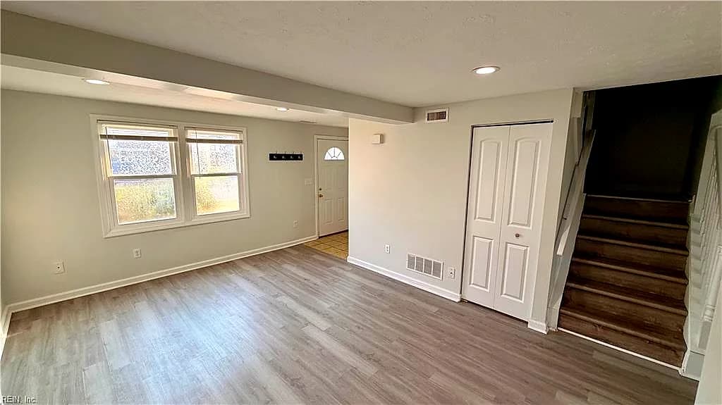 4633 Glanmire DR, VIRGINIA BEACH VA 23464 - Photo 5