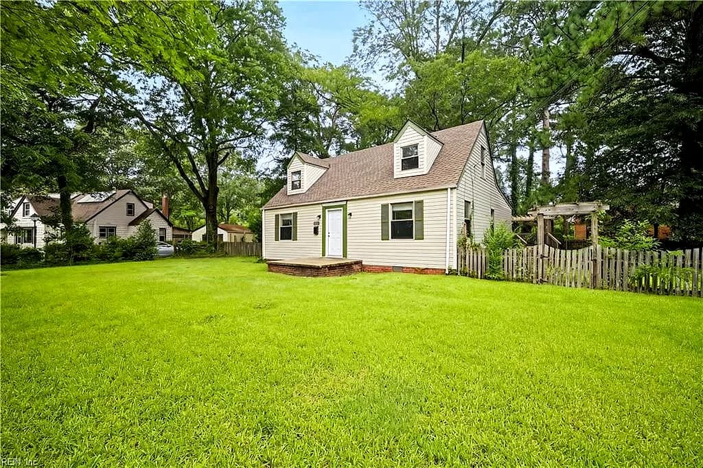 3834 Karlin CIR, NORFOLK VA 23502 thumb 9