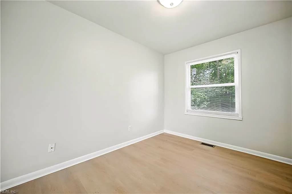 3421 W Weaver RD, HAMPTON VA 23666 thumb 10