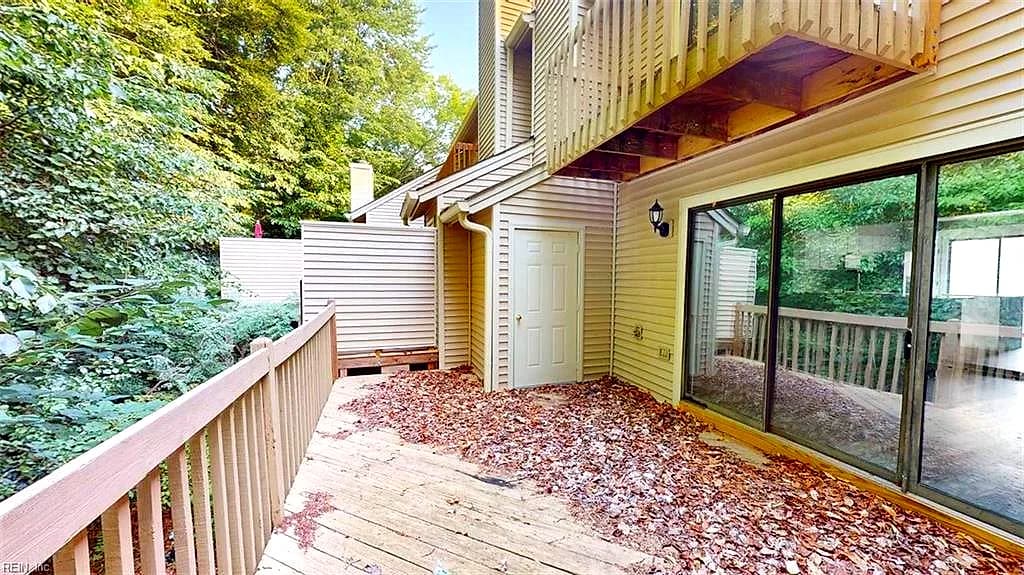211 Bridgewater DR, NEWPORT NEWS VA 23603 - Photo 3