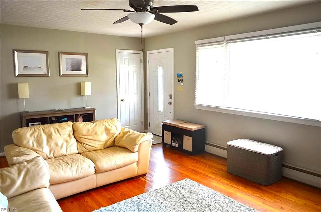 1032 Patrick Henry WAY, VIRGINIA BEACH VA 23455 - Photo 5
