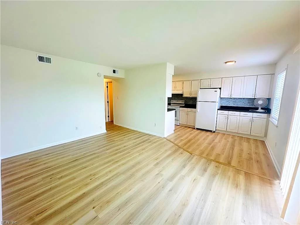 615 W Ocean View AVE #A, NORFOLK VA 23503 - Photo 3
