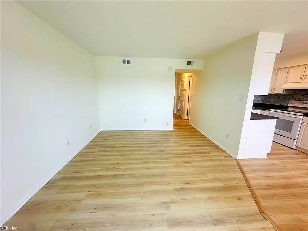 615 W Ocean View AVE #A, NORFOLK VA 23503 - Photo 5