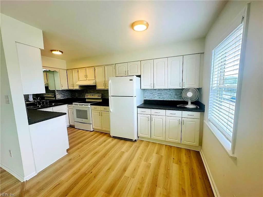 615 W Ocean View AVE #A, NORFOLK VA 23503 thumb 6