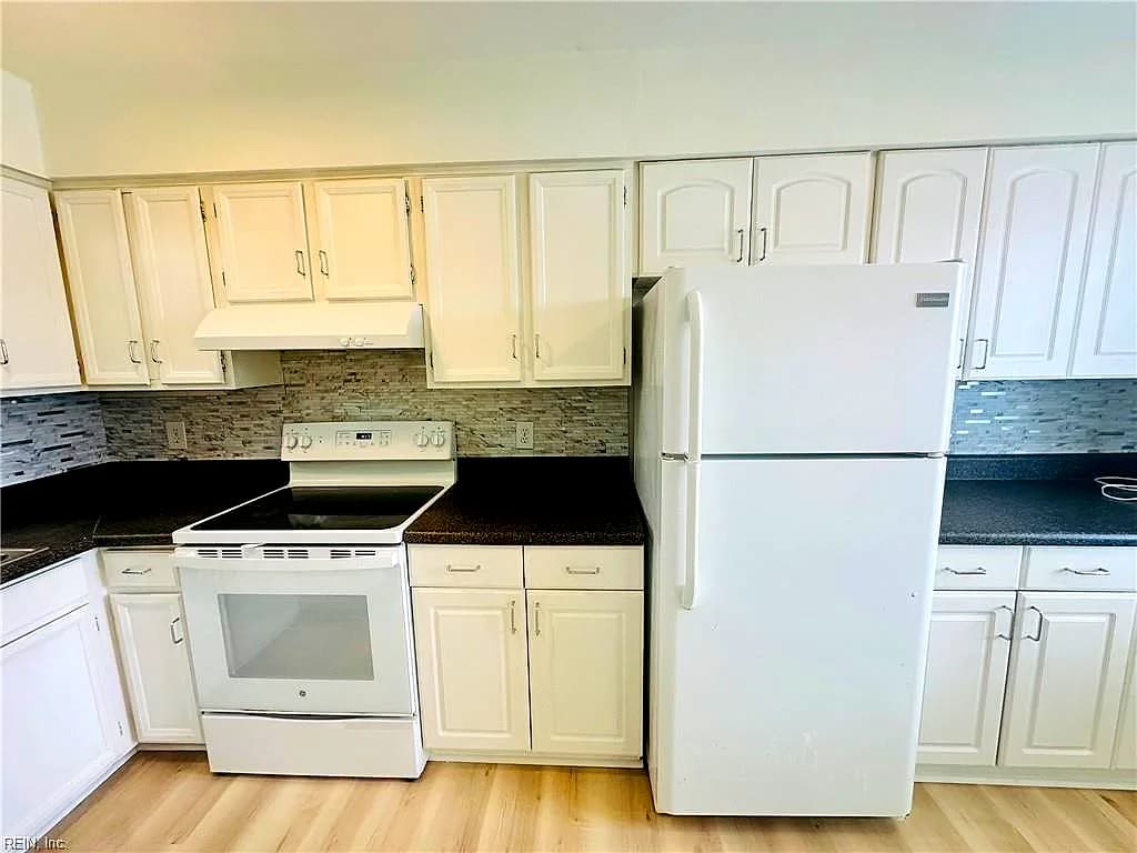 615 W Ocean View AVE #A, NORFOLK VA 23503 thumb 7