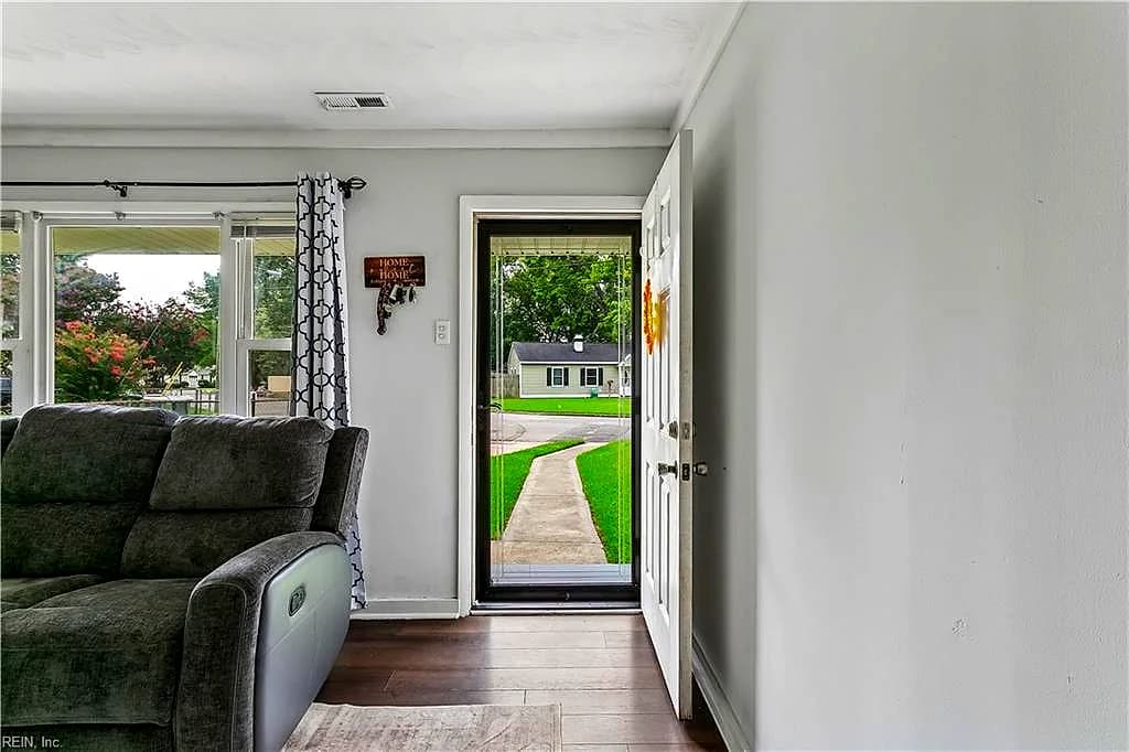 129 Peachtree LN, HAMPTON VA 23669 thumb 9