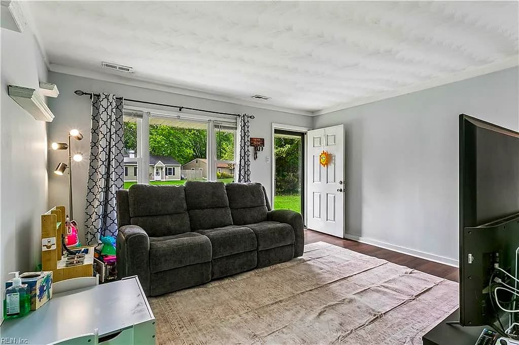 129 Peachtree LN, HAMPTON VA 23669 thumb 10