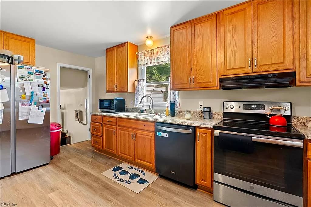 101 Priest CT, HAMPTON VA 23669 thumb 8