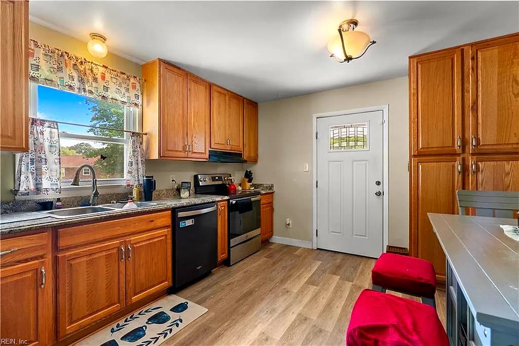101 Priest CT, HAMPTON VA 23669 thumb 10