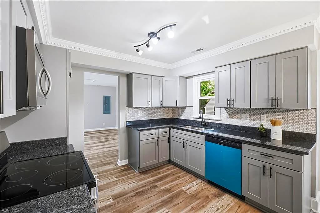 716 Baywood TRL, CHESAPEAKE VA 23323 thumb 9
