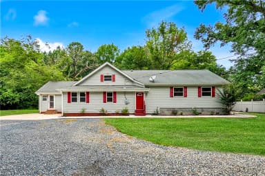 891 Bells Mill RD, CHESAPEAKE VA 23322 thumb 2