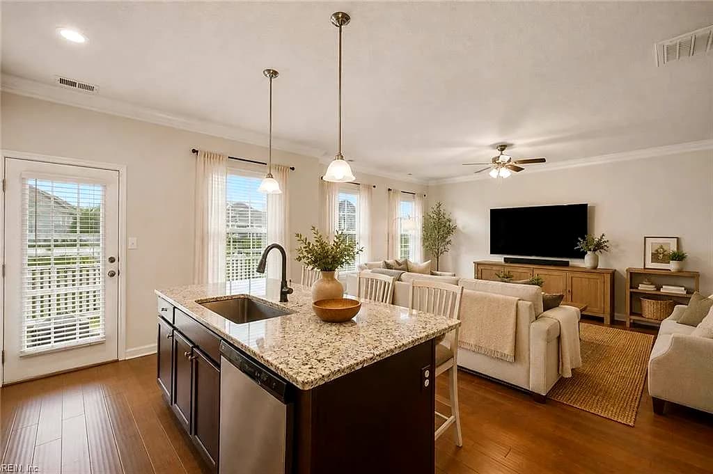5247 Lombard ST, CHESAPEAKE VA 23321 - Photo 4