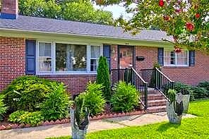 105 Marcella RD, HAMPTON VA 23666 thumb 5