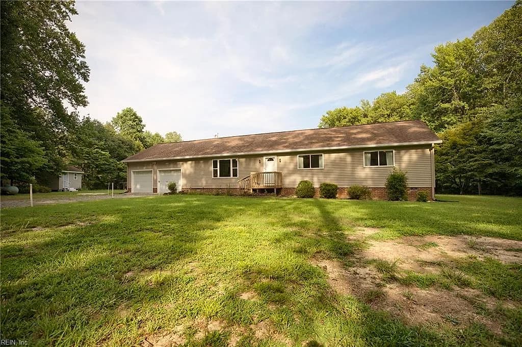 8281 Roaring Springs RD, GLOUCESTER VA 23061 - Photo 5