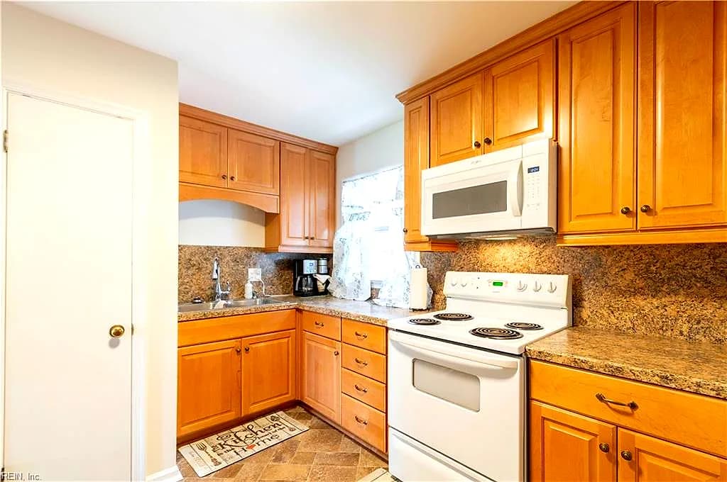 108 Sylvia LN, NEWPORT NEWS VA 23602 thumb 7