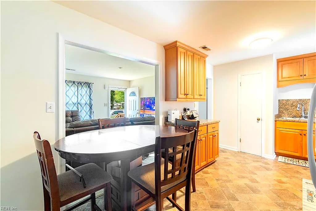 108 Sylvia LN, NEWPORT NEWS VA 23602 thumb 9