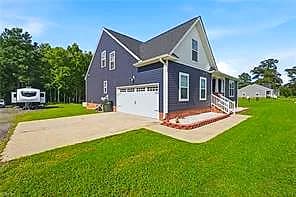 1050 Glen Haven DR, SUFFOLK VA 23437 - Photo 3