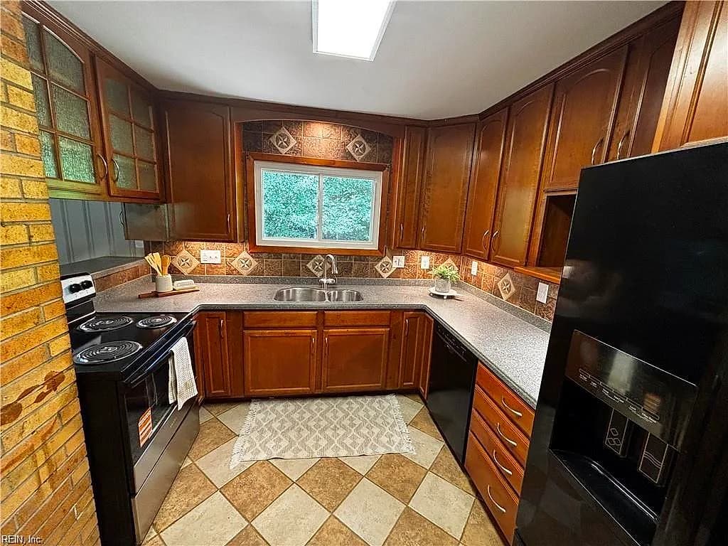 301 Woodroof RD, NEWPORT NEWS VA 23606 thumb 11