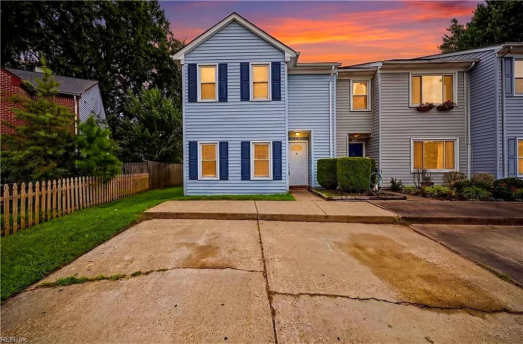 712 Glenshire DR, VIRGINIA BEACH VA 23462 - Main photo