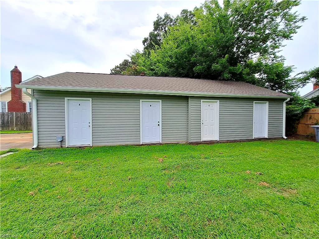 1814 Kecoughtan RD #C, HAMPTON VA 23661 - Photo 5
