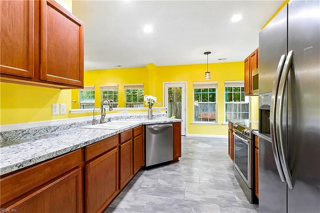 112 Kevin CT, YORKTOWN VA 23692 thumb 12