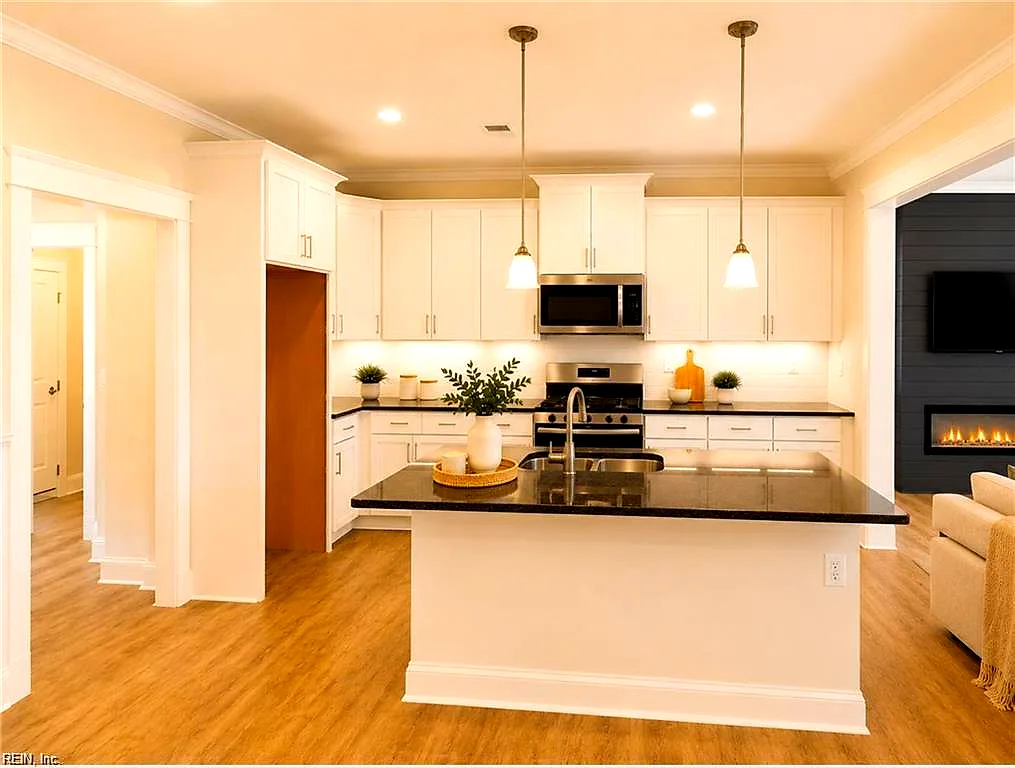 3127 E Ocean View AVE, NORFOLK VA 23518 - Photo 5