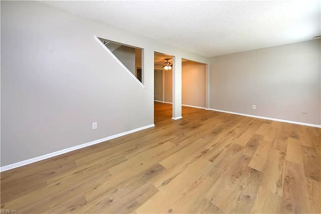 5306 Leicester CT, VIRGINIA BEACH VA 23462 - Photo 5