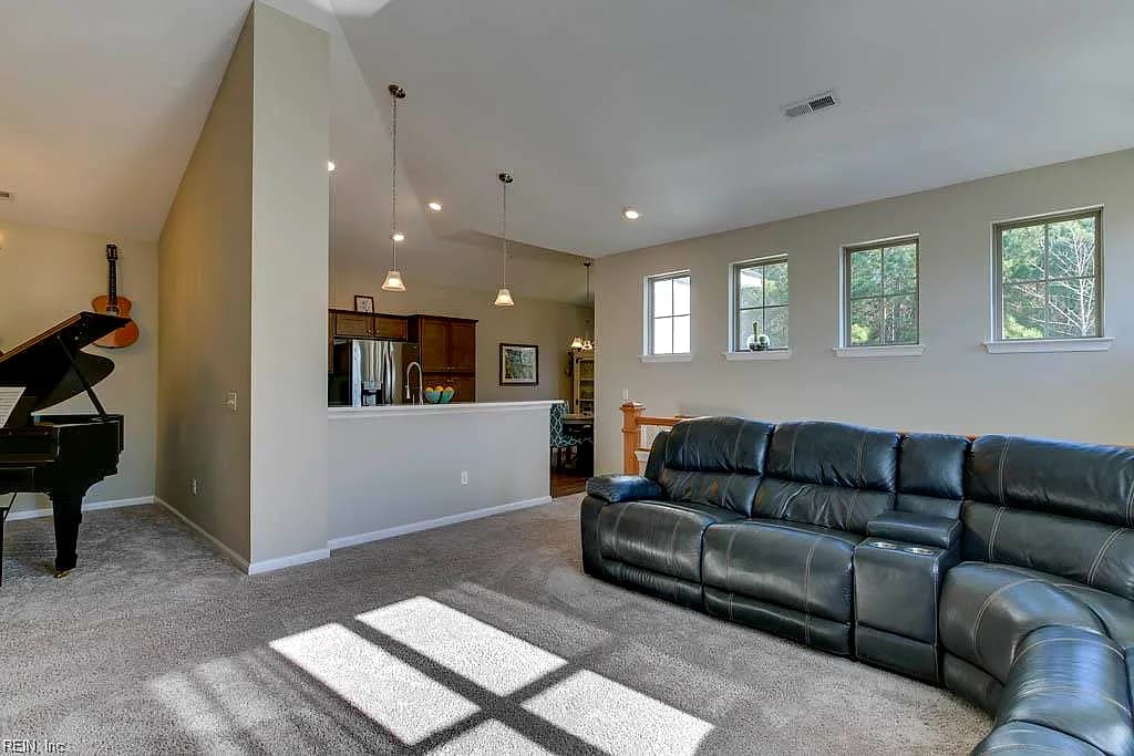 1104 Union Pacific WAY, SUFFOLK VA 23435 thumb 8