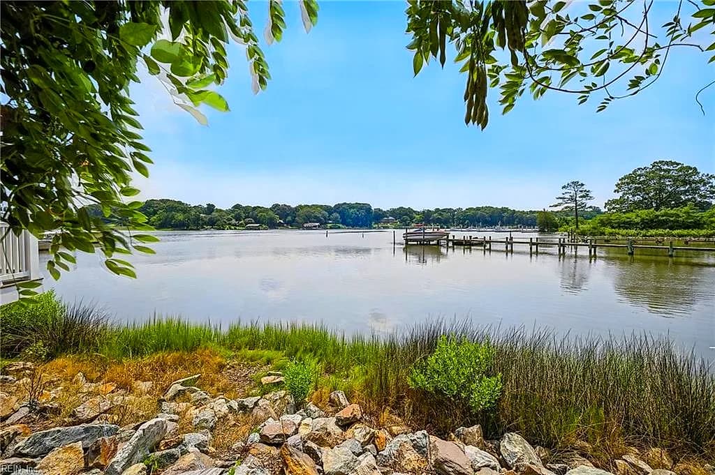 114 Bluff TER, NEWPORT NEWS VA 23602 thumb 6
