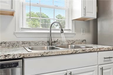 399 Deputy LN #E, NEWPORT NEWS VA 23608 thumb 7