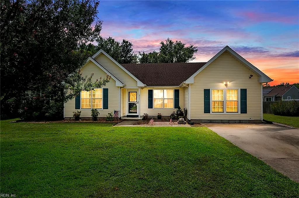211 Equinox LNDG, SUFFOLK VA 23434 - Photo 2