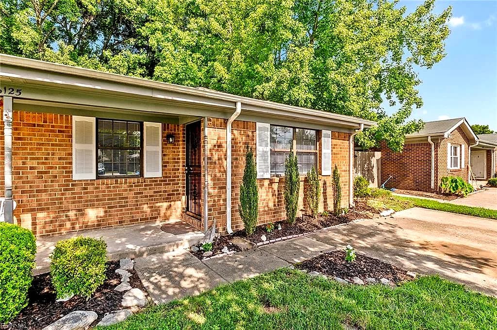 6125 Brookwood DR #B, SUFFOLK VA 23435 - Photo 3