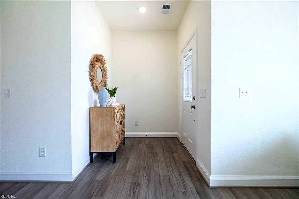 104 Getty RD, SUFFOLK VA 23434 - Photo 4