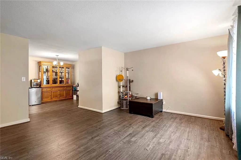 222 Belray DR, NEWPORT NEWS VA 23601 - Photo 5