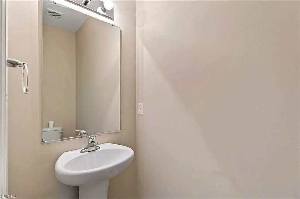 166 Hemisphere CIR, NEWPORT NEWS VA 23601 thumb 12